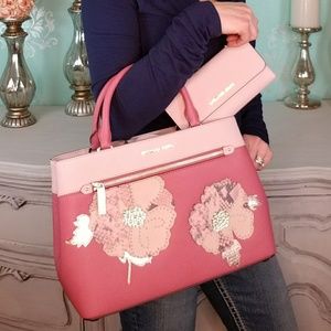 SOLD SOLD  NWT AUTHENTIC MICHAEL KORS HAILEE